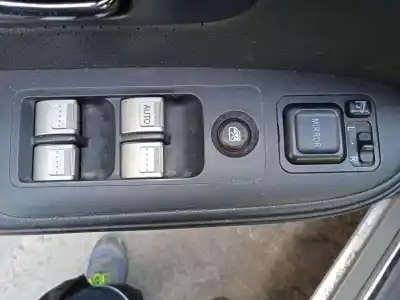 Veicolo di demolizione HONDA CR-V II (RD_) 2.2 CTDI (RD9) dell'anno 2005 alimentato N22A2