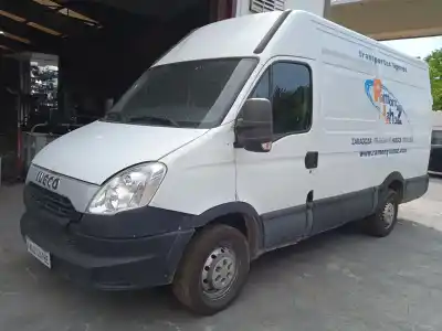 Здавання транспортного засобу iveco                                              daily v furgón                                                                                                                                                                                                                                             29s13, 29l13, 35c13, 35s13, 40c13, 40s13 року 2012 потужний f1ae3481b