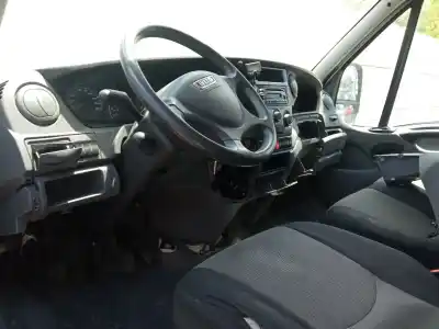 Здавання транспортного засобу iveco                                              daily v furgón                                                                                                                                                                                                                                             29s13, 29l13, 35c13, 35s13, 40c13, 40s13 року 2012 потужний f1ae3481b