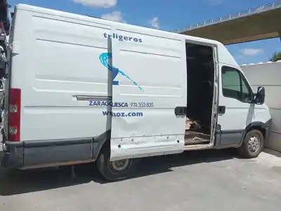 Здавання транспортного засобу iveco                                              daily v furgón                                                                                                                                                                                                                                             29s13, 29l13, 35c13, 35s13, 40c13, 40s13 року 2012 потужний f1ae3481b