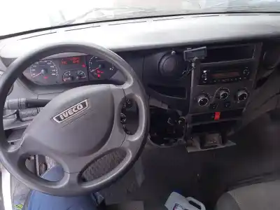 Здавання транспортного засобу iveco                                              daily v furgón                                                                                                                                                                                                                                             29s13, 29l13, 35c13, 35s13, 40c13, 40s13 року 2012 потужний f1ae3481b