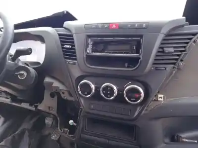 Здавання транспортного засобу iveco daily vi caja/chasis 33s15, 35s15, 35c15 року 2015 потужний f1afl411c