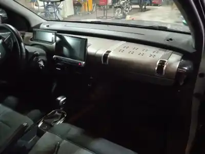 Здавання транспортного засобу citroen c4 cactus 1.5 bluehdi 120 року 2019 потужний yhx (dv5rc)