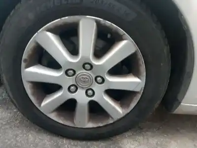 Здавання транспортного засобу toyota avensis (_t25_) 2.2 d-4d (adt251_) року 2005 потужний 2ad-ftv