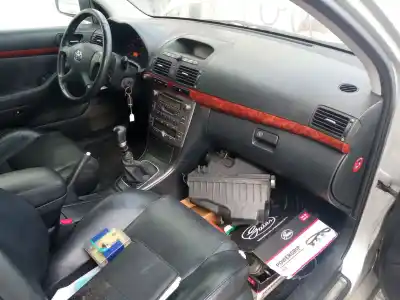 Здавання транспортного засобу toyota avensis (_t25_) 2.2 d-4d (adt251_) року 2005 потужний 2ad-ftv