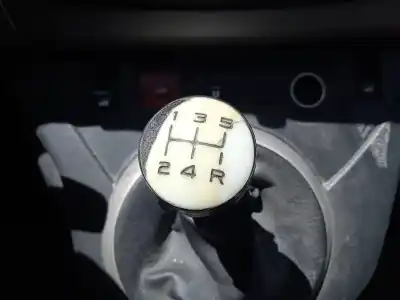 Veículo de Sucata peugeot partner tepee 1.6 hdi 75 (16v) do ano 2009 alimentado 9ht (dv6bted4)