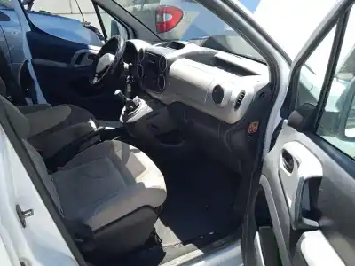 Veículo de Sucata peugeot partner tepee 1.6 hdi 75 (16v) do ano 2009 alimentado 9ht (dv6bted4)