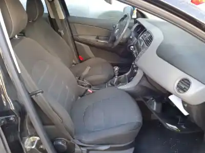 Veículo de Sucata fiat bravo ii (198_) 1.6 d multijet (198axh1b) do ano 2010 alimentado 198a3000