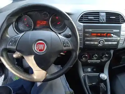 Veículo de Sucata fiat bravo ii (198_) 1.6 d multijet (198axh1b) do ano 2010 alimentado 198a3000