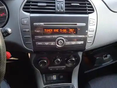 Veículo de Sucata fiat bravo ii (198_) 1.6 d multijet (198axh1b) do ano 2010 alimentado 198a3000