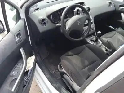 Veículo de Sucata peugeot 308 i (4a_, 4c_) 1.4 16v do ano 2011 alimentado 8fr (ep3)