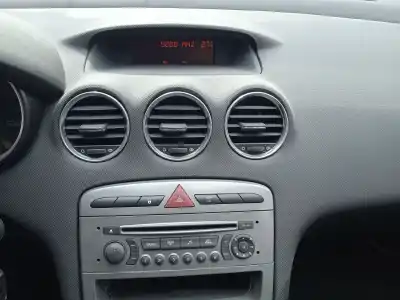 Veículo de Sucata peugeot 308 i (4a_, 4c_) 1.4 16v do ano 2011 alimentado 8fr (ep3)