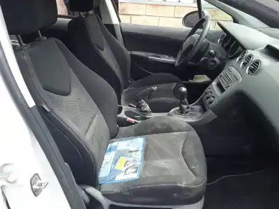 Veículo de Sucata peugeot 308 i (4a_, 4c_) 1.4 16v do ano 2011 alimentado 8fr (ep3)