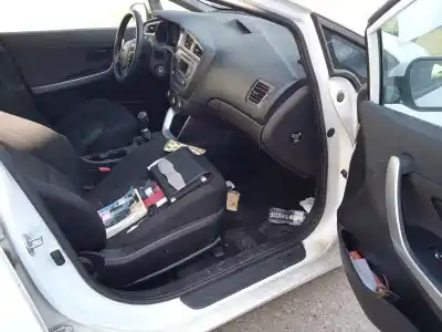 Scrapping Vehicle kia cee'd sportswagon (jd) 1.6 crdi 110 of the year 2016 powered d4fb