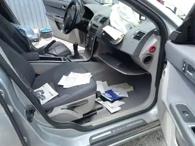 Veículo de Sucata volvo v50 (545) 2.0 d do ano 2010 alimentado d4204t