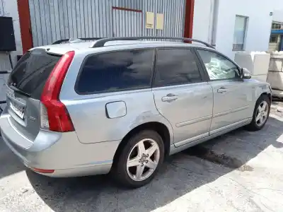 Veículo de Sucata volvo v50 (545) 2.0 d do ano 2010 alimentado d4204t