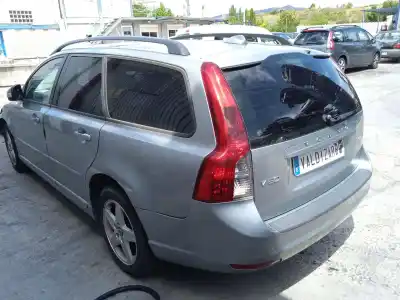 Veículo de Sucata volvo v50 (545) 2.0 d do ano 2010 alimentado d4204t