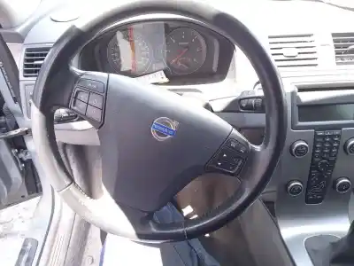 Veículo de Sucata volvo v50 (545) 2.0 d do ano 2010 alimentado d4204t