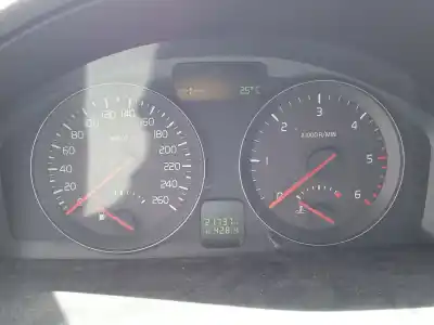 Veículo de Sucata volvo v50 (545) 2.0 d do ano 2010 alimentado d4204t