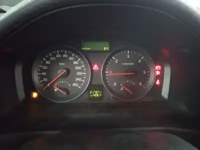 Veículo de Sucata volvo v50 (545) 2.0 d do ano 2010 alimentado d4204t