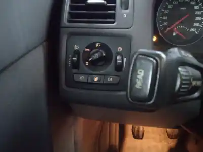 Veículo de Sucata volvo v50 (545) 2.0 d do ano 2010 alimentado d4204t