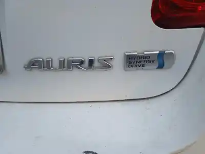 Veicolo di demolizione toyota auris (_e15_) 1.8 hybrid (zwe150_) dell'anno 2011 alimentato 2zr-fxe