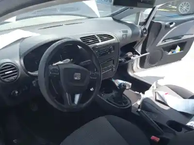 Sloopvoertuig seat                                               leon (1p1)                                                                                                                                                                                                                                                 1.6 tdi                                                                                                                                                                                                                                                    van het jaar 2010 aangedreven cayc