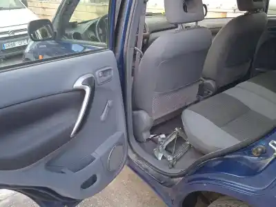 Véhicule à la ferraille toyota rav 4 ii (_a2_) 1.8 (zca25_, zca26_) de l'année 2003 alimenté 1zz-fe