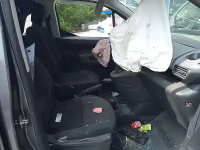 Здавання транспортного засобу peugeot rifter 1.2 puretech 110 року 2019 потужний hnp (eb2adt)