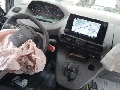 Здавання транспортного засобу peugeot rifter 1.2 puretech 110 року 2019 потужний hnp (eb2adt)