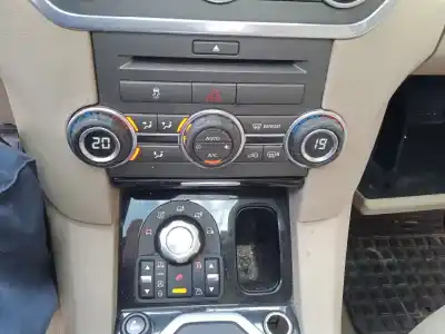 Veículo de Sucata land rover discovery iv (l319) 3.0 td 4x4 do ano 2010 alimentado 306dt