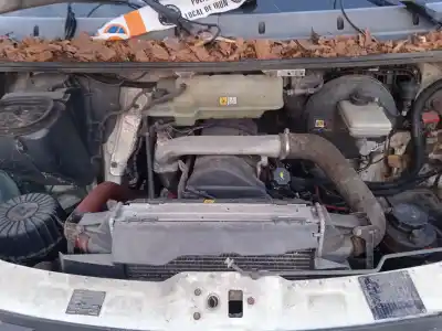 Veículo de Sucata iveco daily iii caja/chasis 35 s 13,35 c 13 do ano 2004 alimentado 8140.43s