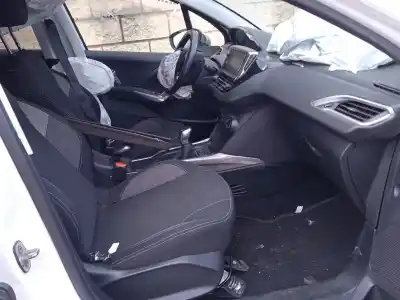 Veículo de Sucata peugeot 2008 i (cu_) 1.6 bluehdi 100 do ano 2017 alimentado bhy