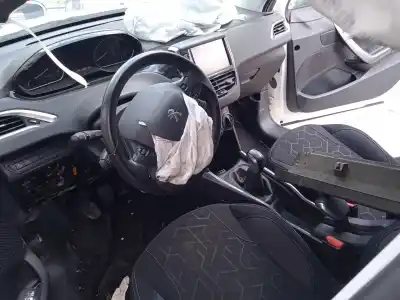 Veículo de Sucata peugeot 2008 i (cu_) 1.6 bluehdi 100 do ano 2017 alimentado bhy