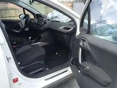 Veículo de Sucata peugeot 2008 i (cu_) 1.6 bluehdi 100 do ano 2017 alimentado bhy