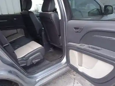 Vehicul casat dodge journey 2.0 crd al anului 2010 alimentat bwd