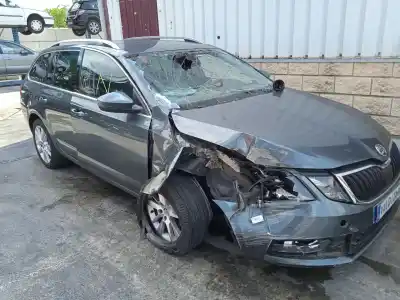 Утилизация автомобиля SKODA OCTAVIA III COMBI (5E5, 5E6) 1.6 TDI года 2017 питание DDYA