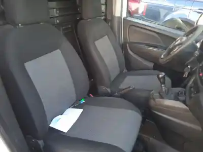 Veículo de Sucata fiat doblo cargo (263_) 1.3 d multijet do ano 2016 alimentado 263a6000