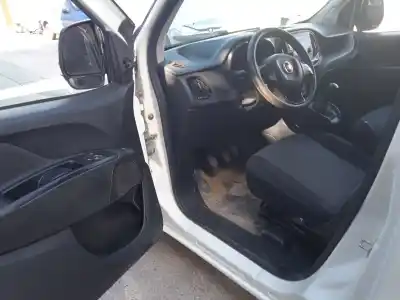 Veículo de Sucata fiat doblo cargo (263_) 1.3 d multijet do ano 2016 alimentado 263a6000