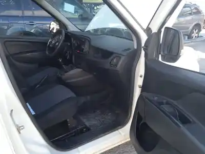 Veículo de Sucata fiat doblo cargo (263_) 1.3 d multijet do ano 2016 alimentado 263a6000