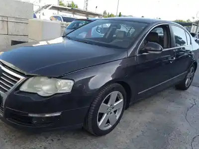 Véhicule à la ferraille volkswagen                                         passat b6 (3c2)                                                                                                                                                                                                                                            2.0 tdi                                                                                                                                                                                                                                                    de l'année 2007 alimenté bmr