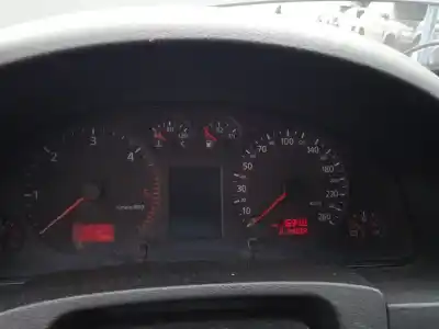 Veículo de Sucata audi a6 c5 avant (4b5) 2.5 tdi do ano 2000 alimentado afb