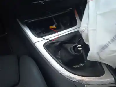 Veículo de Sucata bmw 1 (e81) 118 d do ano 2007 alimentado n47d20a