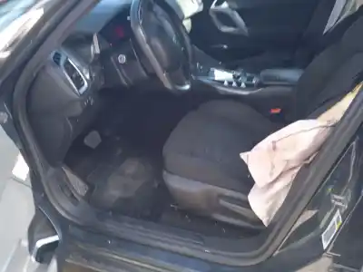 Veículo de Sucata citroen ds5 1.6 hdi 115 do ano 2014 alimentado 9hd