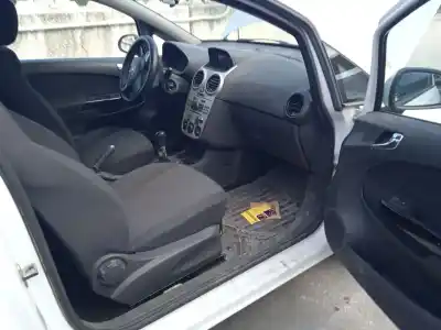 Veicolo di demolizione opel corsa d (s07) 1.3 cdti (l08, l68) dell'anno 2010 alimentato a13dtc