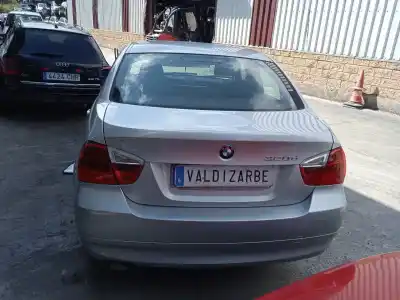 Véhicule à la ferraille bmw 3 (e90) 320 d de l'année 2005 alimenté 204d4