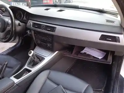 Véhicule à la ferraille bmw 3 (e90) 320 d de l'année 2005 alimenté 204d4