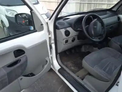 Veículo de Sucata renault kangoo (kc0/1_) 1.5 dci (kc07) do ano 2004 alimentado k9k704