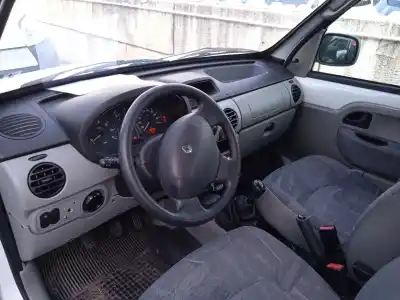 Veículo de Sucata renault kangoo (kc0/1_) 1.5 dci (kc07) do ano 2004 alimentado k9k704