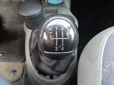 Veículo de Sucata renault kangoo (kc0/1_) 1.5 dci (kc07) do ano 2004 alimentado k9k704